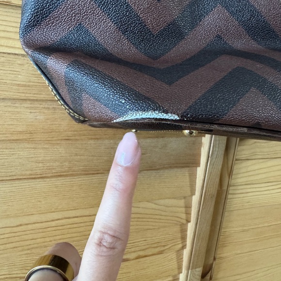 Dooney & Bourke Brown Chevron Tote - Picture 9 of 13